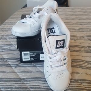 DC white shoes